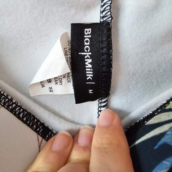 Blackmilk Fleece-lined Leggings - Picture 5 of 6